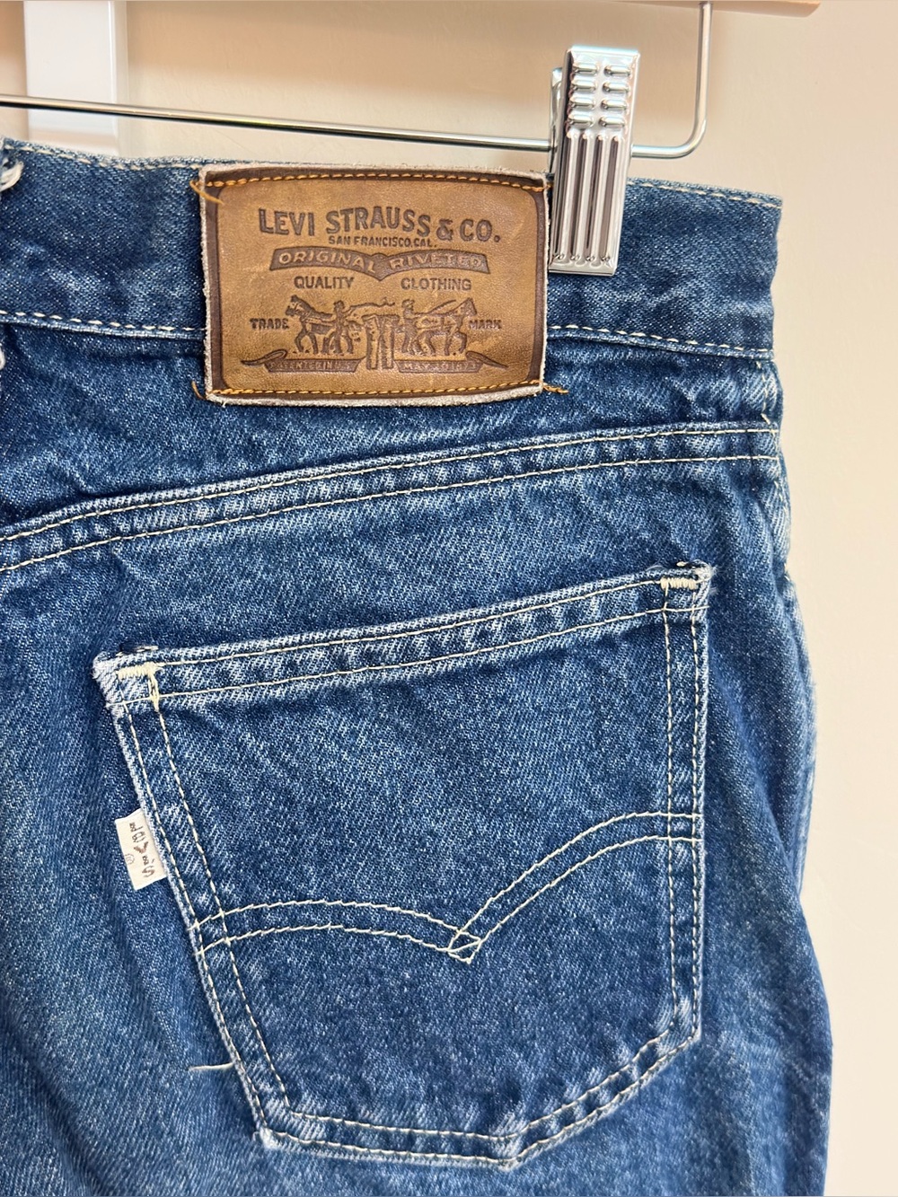 Vintage Levi’s 525 White Tab Jeans 28 High Rise Straight Tapered 80s - Picture 3 of 8